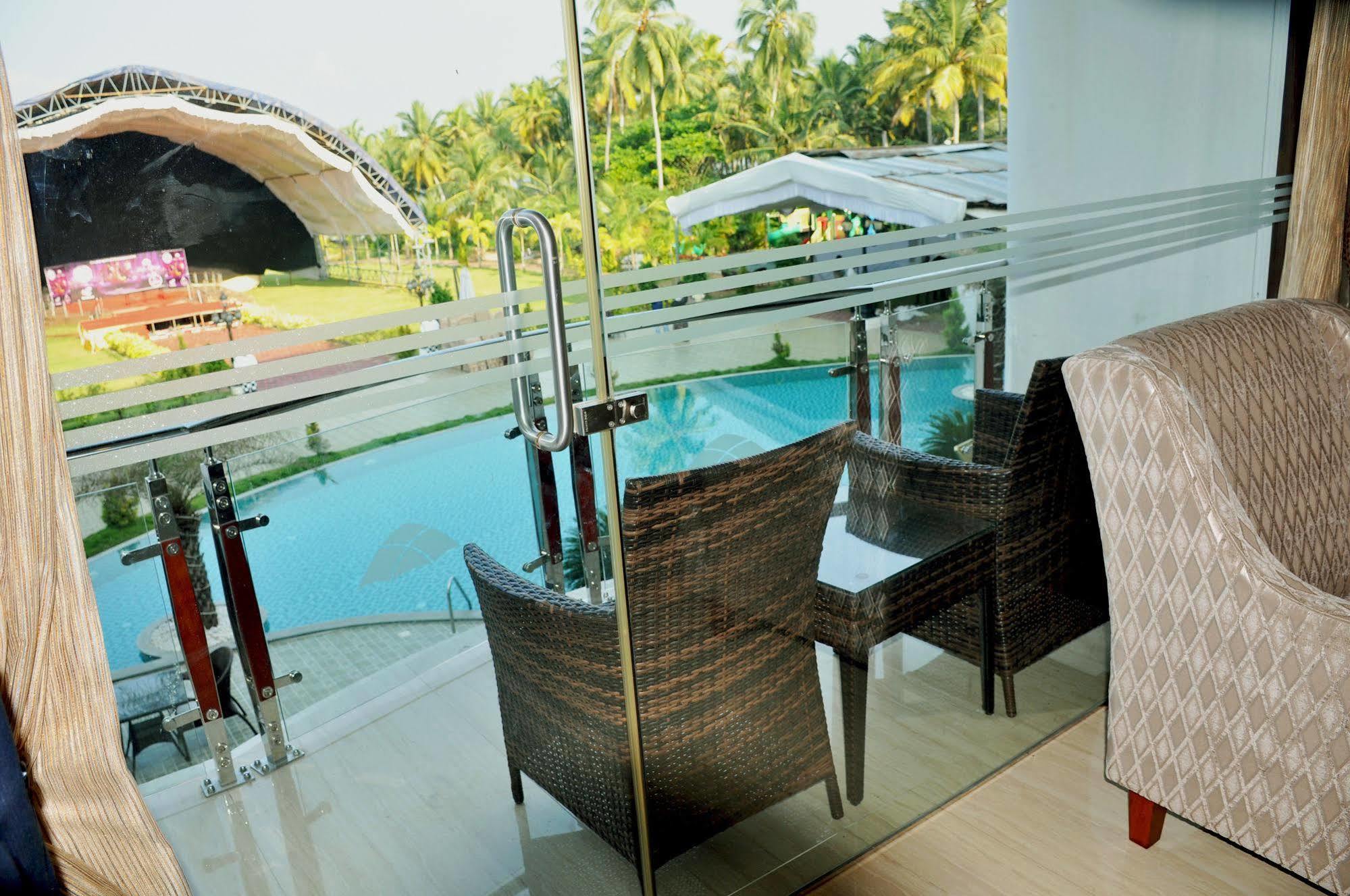 Lake Palace Trivandrum Vettutura Exterior foto